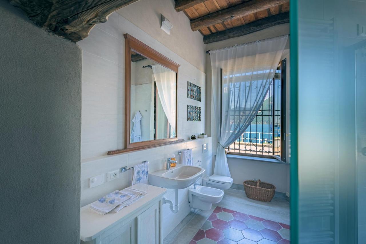 Residenza Di Prestigio In Riva Al Lago Marone Loft エクステリア 写真