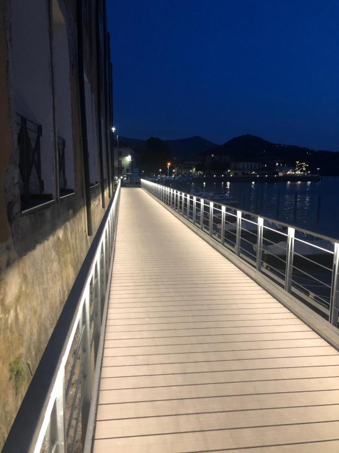 Residenza Di Prestigio In Riva Al Lago Marone Loft エクステリア 写真