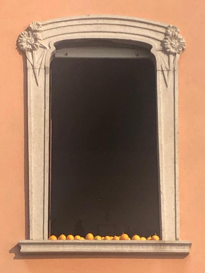 Residenza Di Prestigio In Riva Al Lago Marone Loft エクステリア 写真