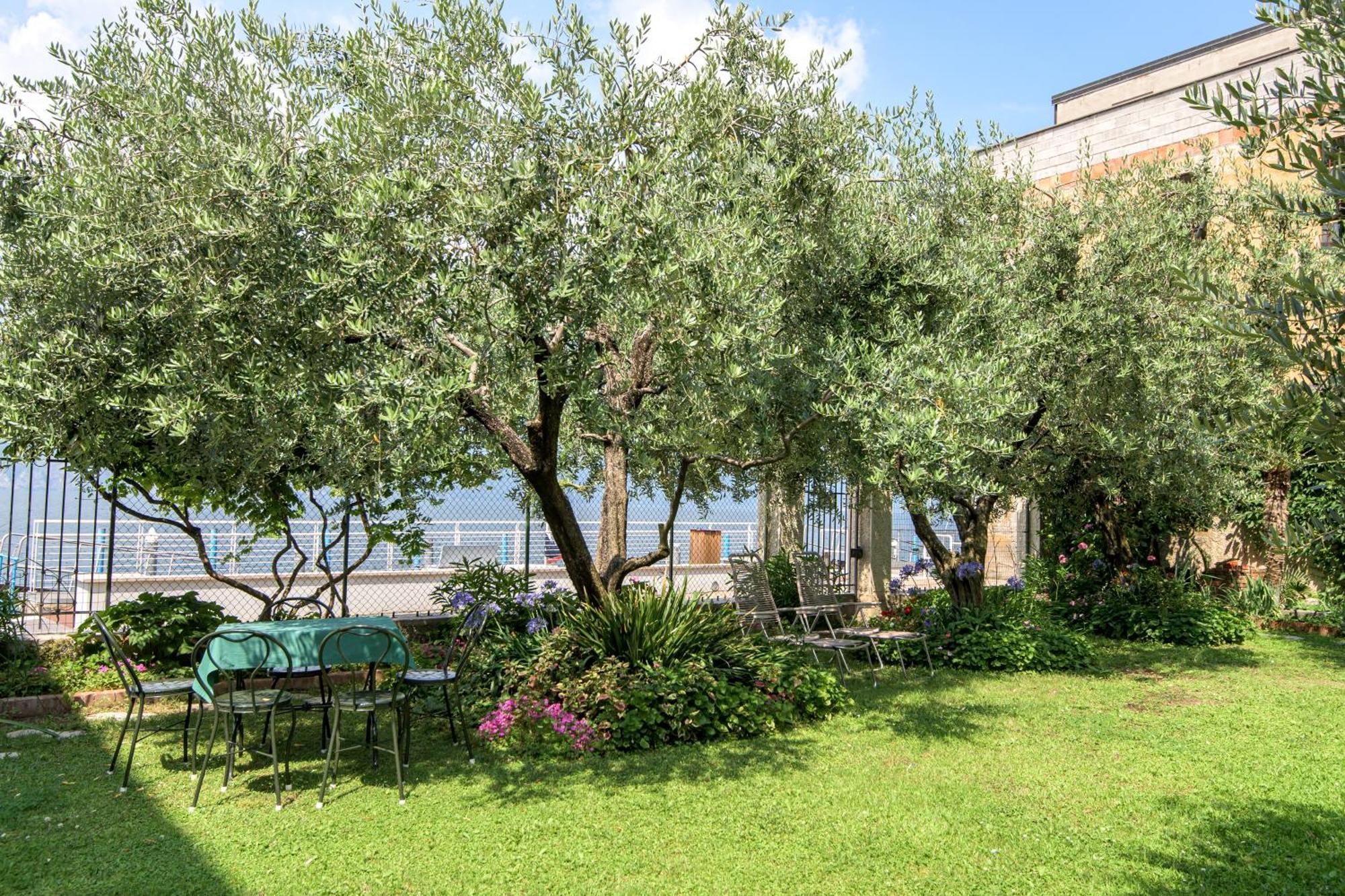 In Riva Al Lago Di Iseo Residenza Loft マローネ エクステリア 写真